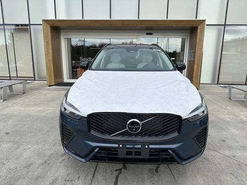 New 2026 Volvo XC60 B5 Ultra w/ Protection Package Premier image 3
