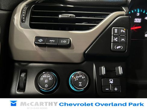 Used 2018 GMC Yukon Denali w/ Denali Ultimate Package AWD/4WD image 18