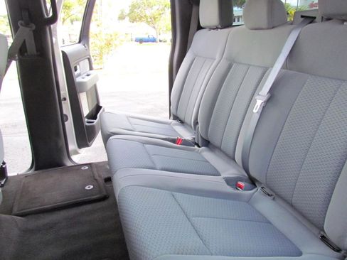 Used 2014 Ford F150 XLT w/ XLT Chrome Package image 17