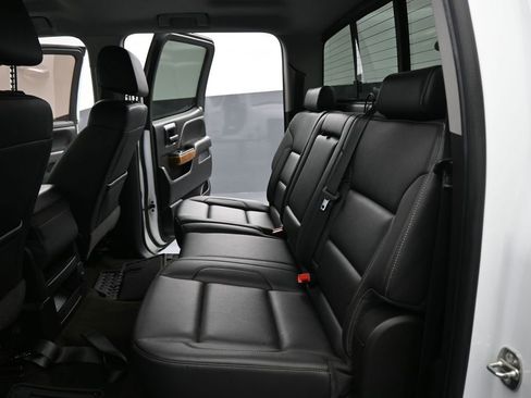 Used 2018 Chevrolet Silverado 1500 LTZ AWD/4WD image 17
