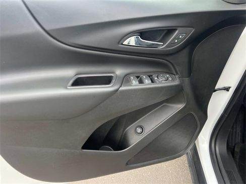 Used 2019 Chevrolet Equinox LT image 13
