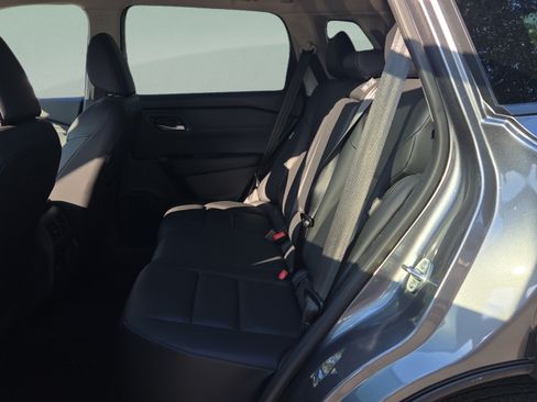 Certified 2026 Nissan Rogue SV w/ SV Premium Package FWD image 10
