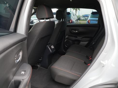 Used 2024 Honda HR-V Sport image 18