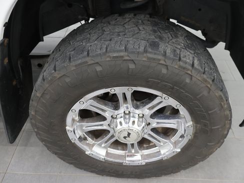 Used 2019 RAM 3500 Tradesman w/ Chrome Appearance Group AWD/4WD image 3