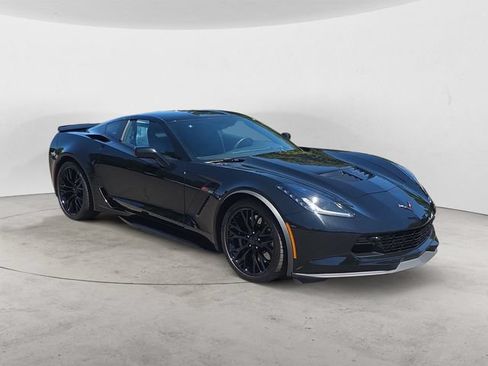 Used 2019 Chevrolet Corvette Z06 RWD image 3