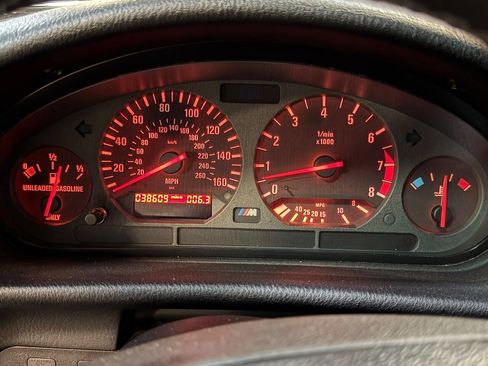 Used 1996 BMW M3 Coupe image 3