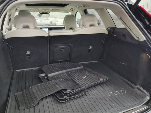 Used 2023 Volvo XC60 B5 Plus w/ Climate Package image 30