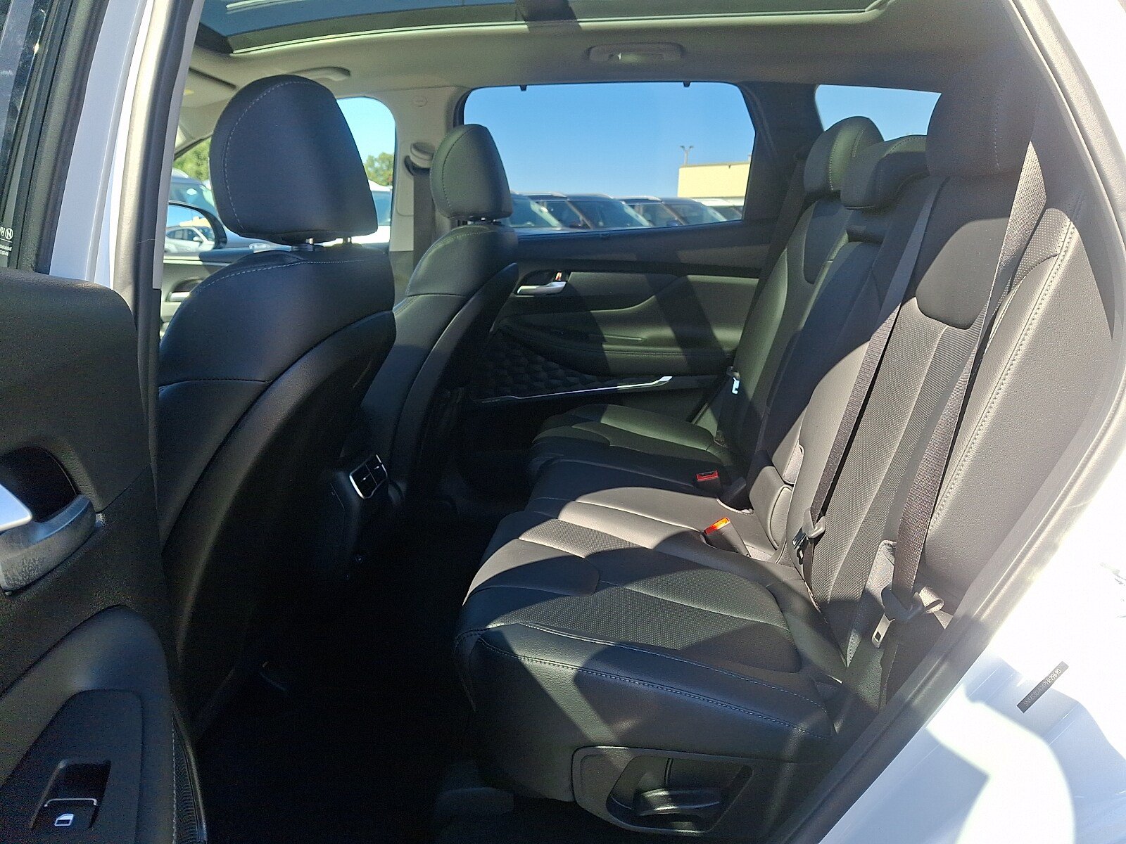 Certified 2023 Hyundai Santa Fe SEL w/ Premium Package AWD/4WD image 11