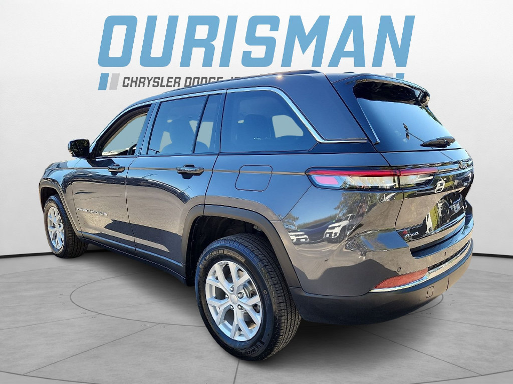 Used 2024 Jeep Grand Cherokee Limited AWD/4WD image 4