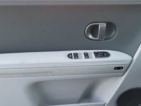 New 2026 Hyundai Ioniq 5 Limited image 31