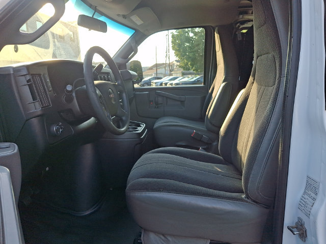 Used 2018 GMC Savana 2500 w/ Driver Convenience Package RWD image 14