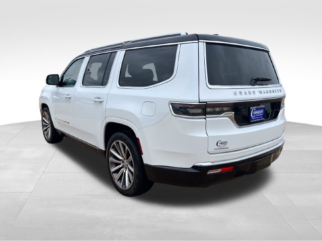 Used 2023 Jeep Grand Wagoneer Series II AWD/4WD image 4