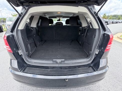 Used 2018 Dodge Journey SE w/ Blacktop Package FWD image 9