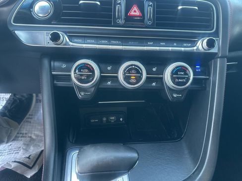 Used 2019 Genesis G70 2.0T Advanced w/ Sport Package image 19