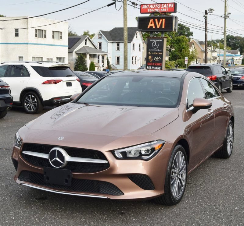 Used 2023 Mercedes-Benz CLA 250 4MATIC w/ Premium Package image 5