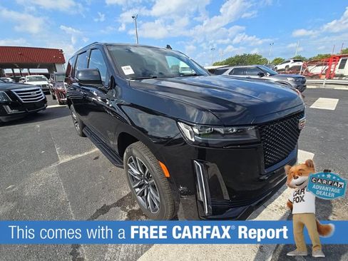 Used 2024 Cadillac Escalade Sport AWD/4WD image 3
