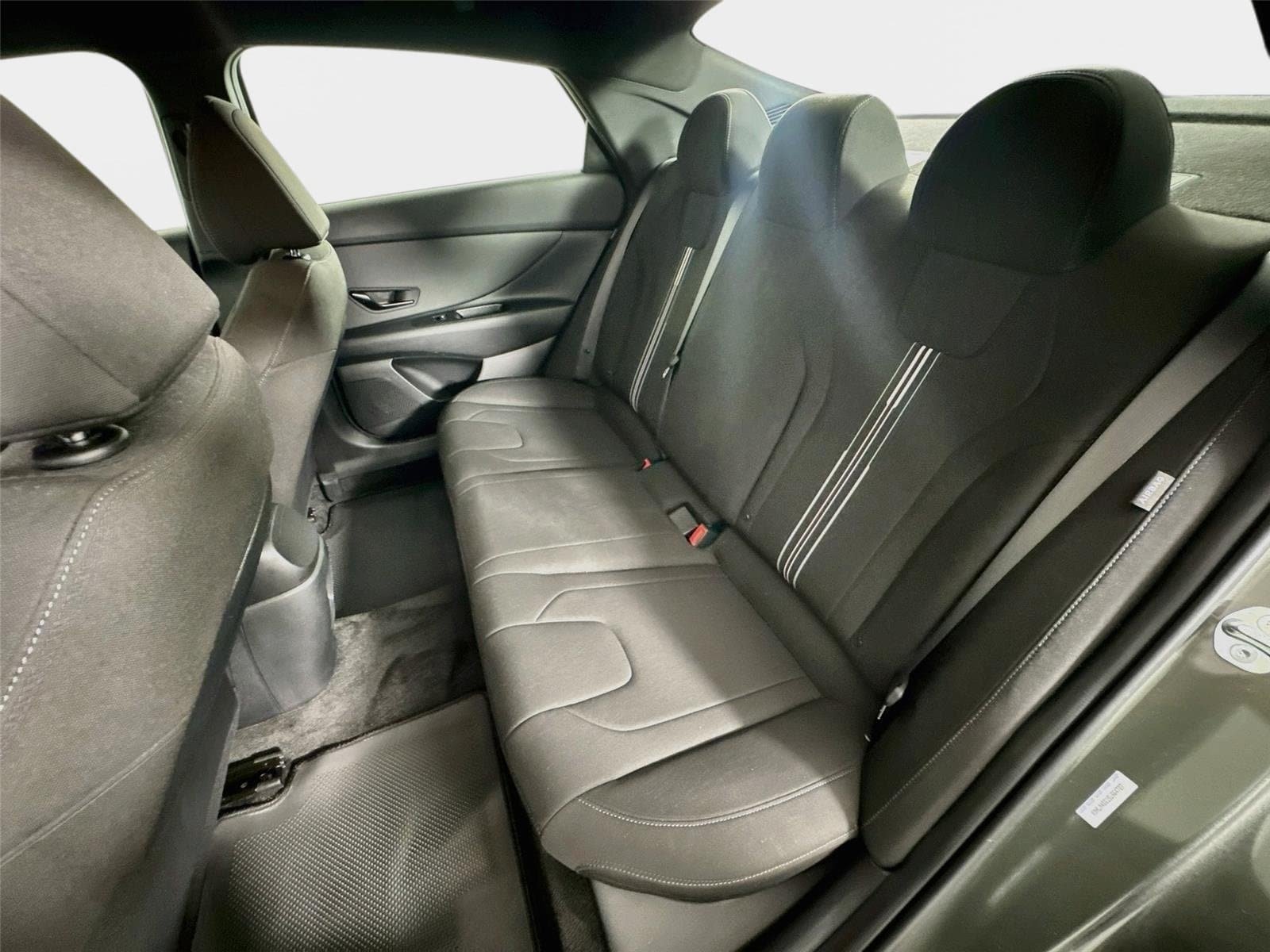 Certified 2025 Hyundai Elantra Sport FWD image 20