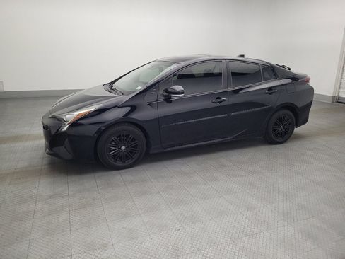 Used 2017 Toyota Prius Four w/ Advanced Technology Package image 2