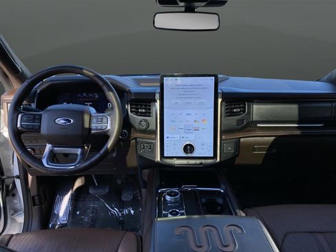 Used 2023 Ford Expedition King Ranch image 5