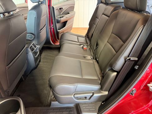 Used 2023 Honda Passport EX-L image 19