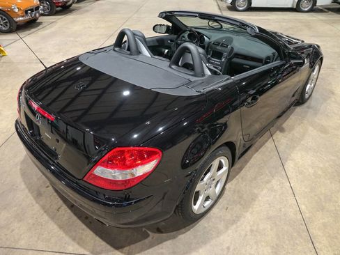 Used 2006 Mercedes-Benz SLK 350 SLK 350 2dr Convertible image 17