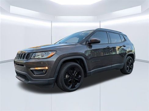 Used 2021 Jeep Compass Latitude w/ Sun and Sound Group image 8