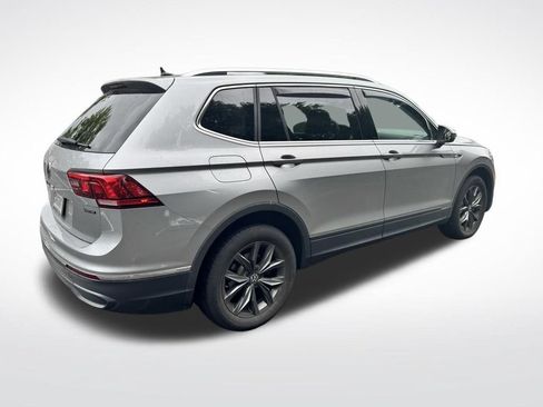 Used 2022 Volkswagen Tiguan SE AWD/4WD image 4