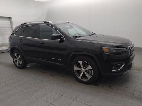 Used 2021 Jeep Cherokee Limited image 11
