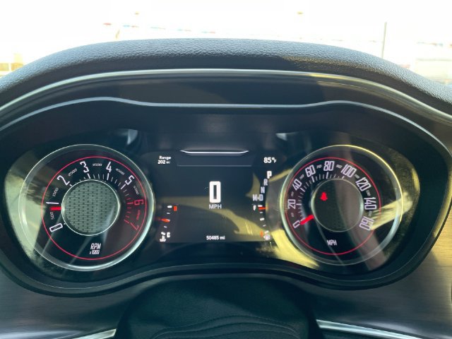 Used 2016 Dodge Challenger R/T RWD image 26