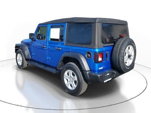 Used 2022 Jeep Wrangler Unlimited Sport S image 3