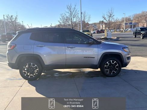 Used 2021 Jeep Compass Trailhawk image 4