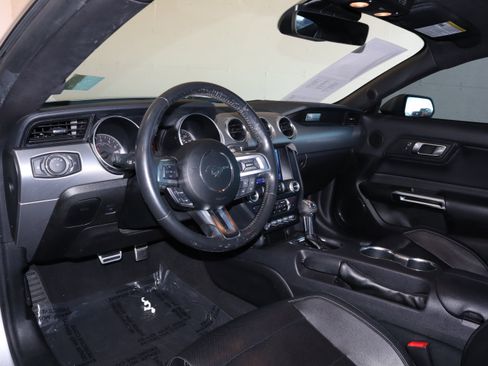 Used 2022 Ford Mustang Premium image 21