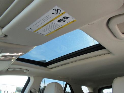 Used 2020 Mercedes-Benz GLE 350 image 26