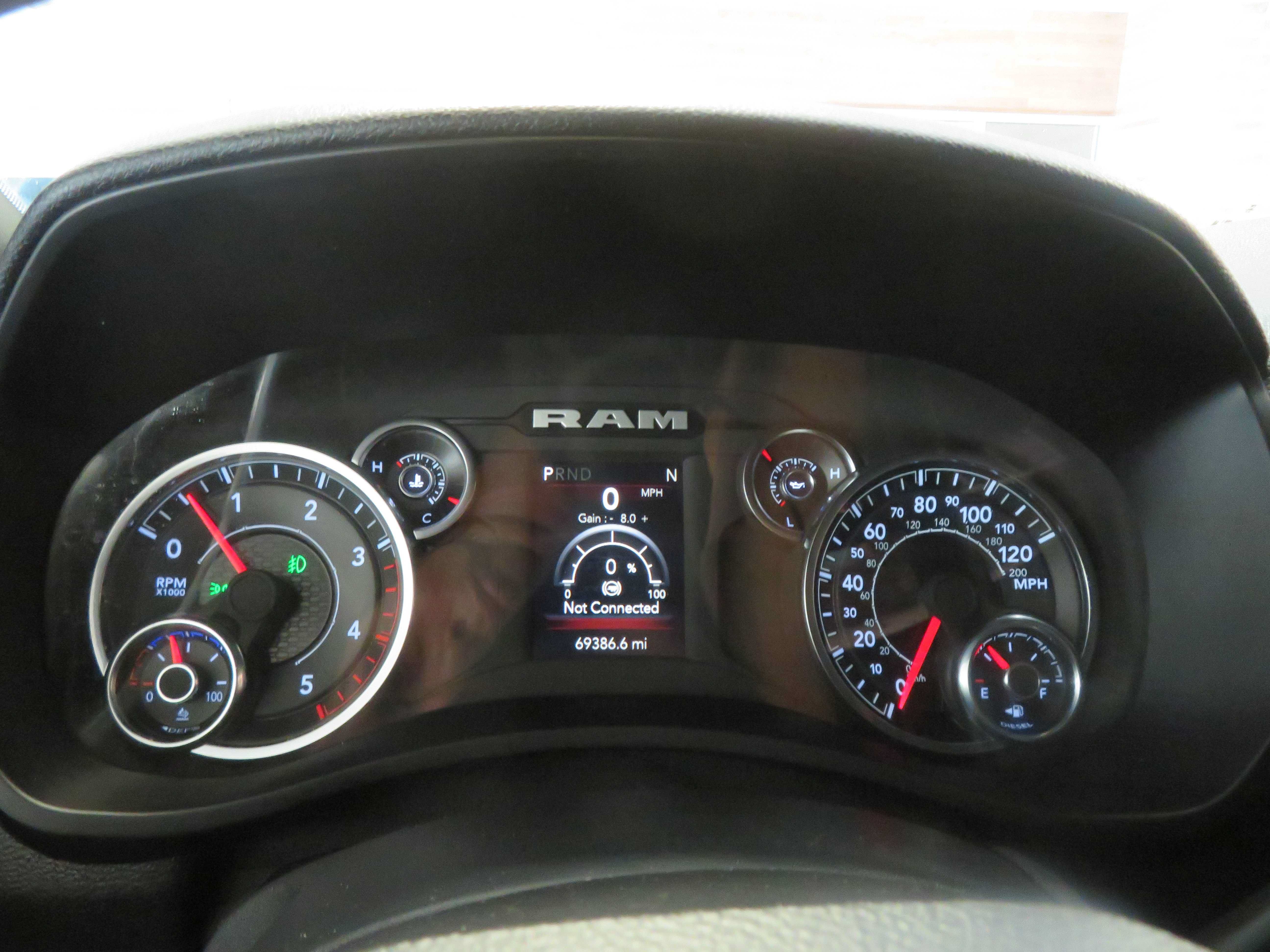 Used 2024 RAM 2500 Big Horn w/ Off Road Package AWD/4WD image 31