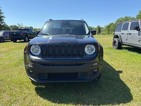 Used 2016 Jeep Renegade Latitude AWD/4WD image 3