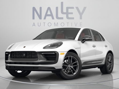 Used 2023 Porsche Macan AWD/4WD image 10