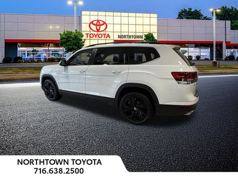 Used 2023 Volkswagen Atlas SE AWD/4WD image 3