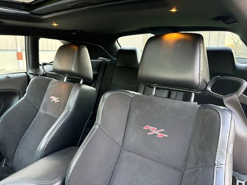 Used 2015 Dodge Challenger R/T Plus image 20