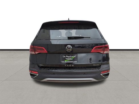 New 2024 Volkswagen Taos SEL image 5