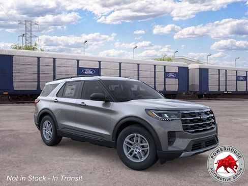 New 2026 Ford Explorer Active RWD image 8