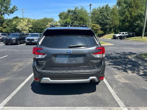 Used 2021 Subaru Forester Touring AWD/4WD image 4
