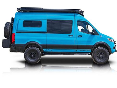 Used 2024 Mercedes-Benz Sprinter 2500 image 2