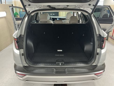 Certified 2025 Hyundai Tucson SEL AWD/4WD image 14