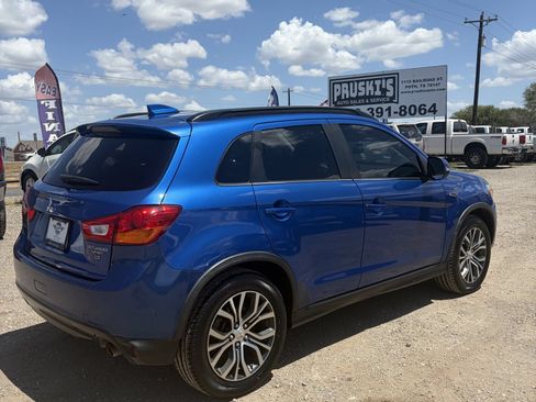Used 2017 Mitsubishi Outlander Sport GT AWD/4WD image 2