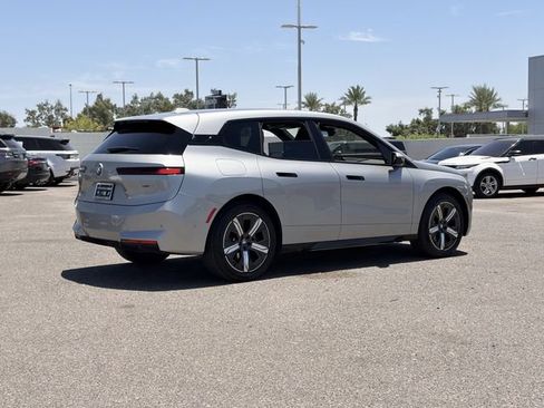 Used 2026 BMW iX xDrive45 AWD/4WD image 6