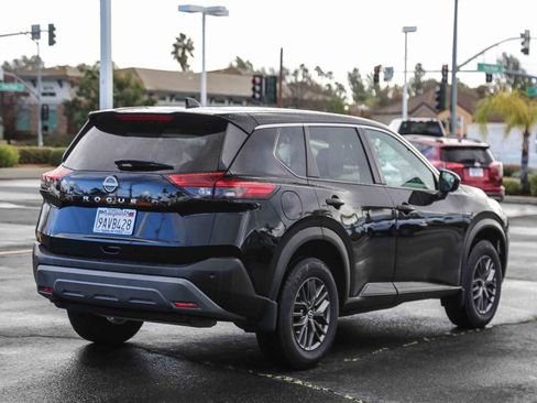 Used 2022 Nissan Rogue S image 4