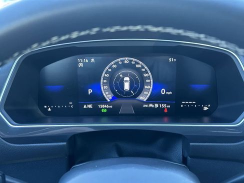 Used 2024 Volkswagen Tiguan SE image 22