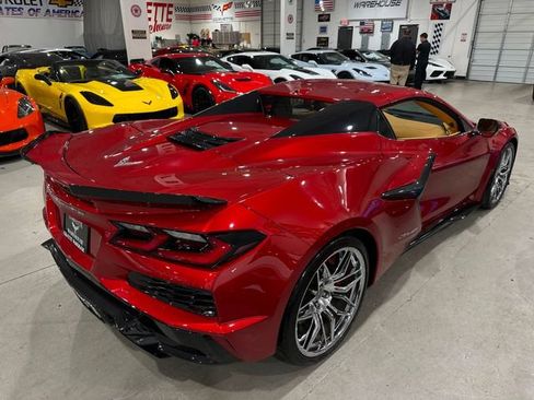 Used 2024 Chevrolet Corvette Z06 w/ Stealth Interior Trim Package RWD image 30