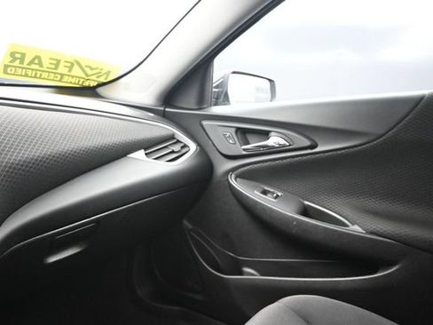Used 2024 Chevrolet Malibu LT FWD image 35
