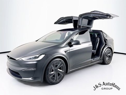 Used 2026 Tesla Model X image 3